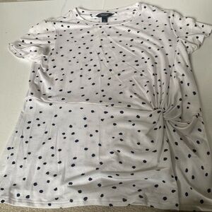 Simply Vera, Vera Wang white top with side gathering